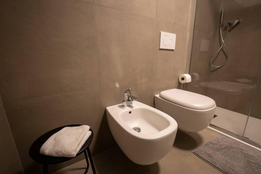 Barolo - Wine Loft Apartment Торино Екстериор снимка